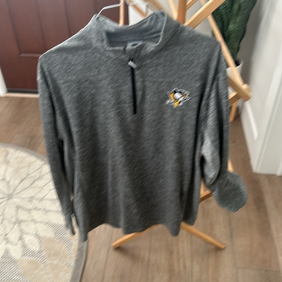Pittsburgh Penguins quarterzip - Picture 4 of 7